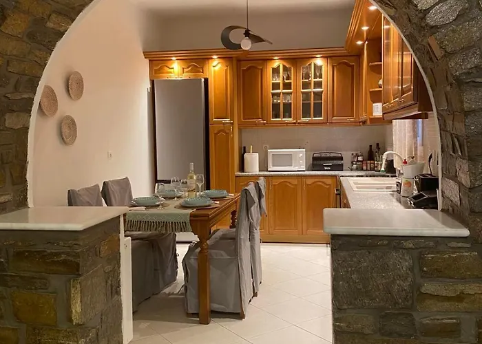 Deppy's House Apartamento Naousa